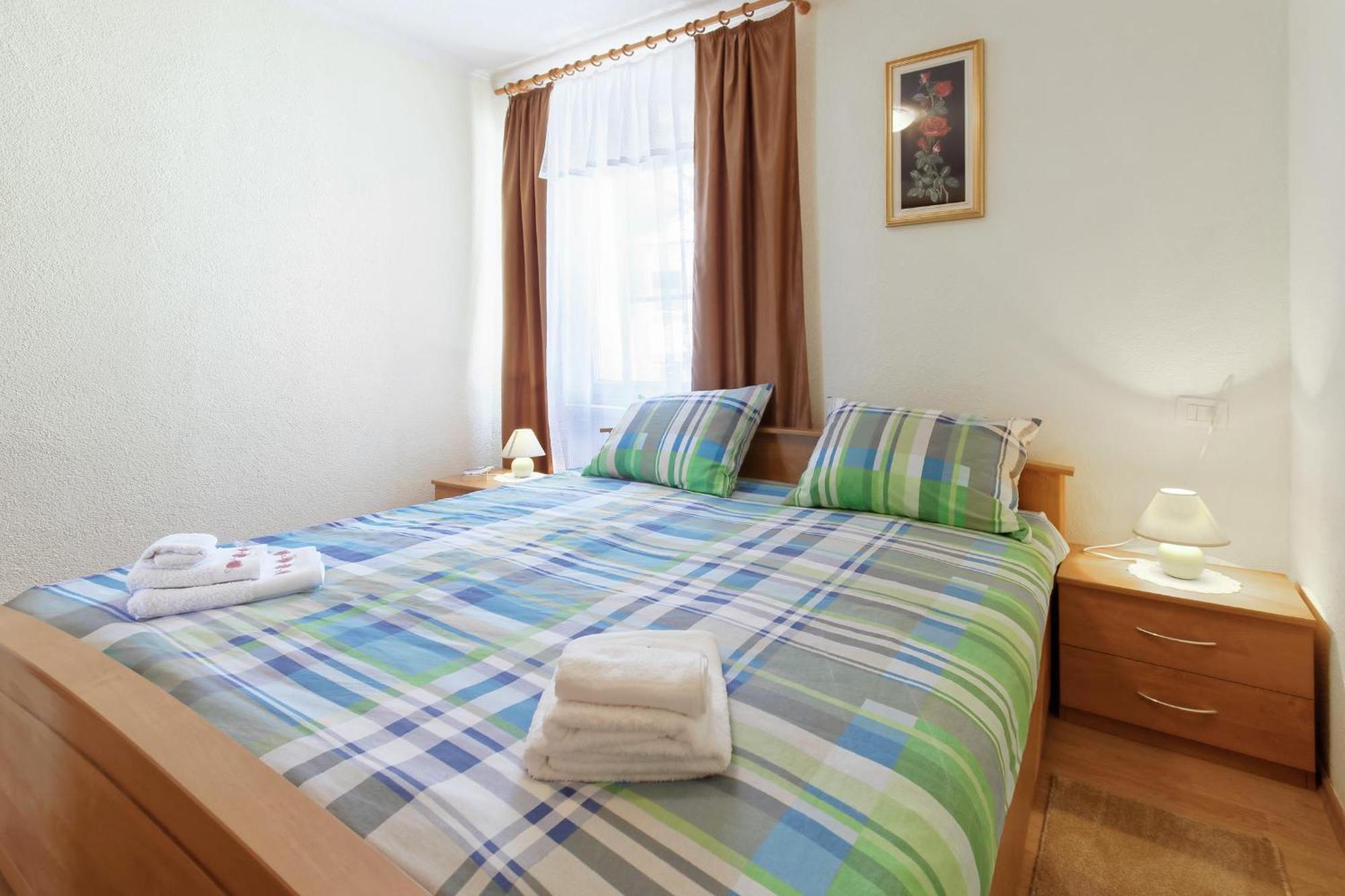 Apartments Viola By Rent Istria Momjan Esterno foto